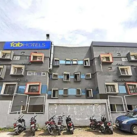 Fabhotel Haha Stays-3